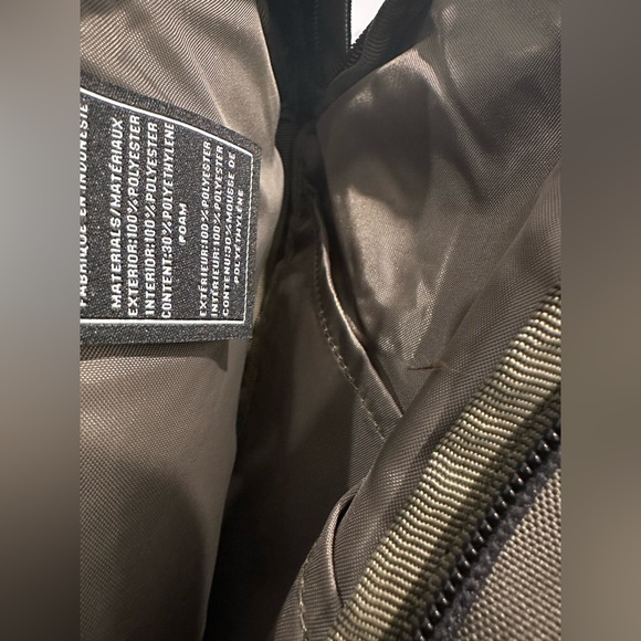 Highland Tactical EXPO Molle Webbing Crossbody Bag Adjustable Sling Bag - Green - Picture 12 of 15